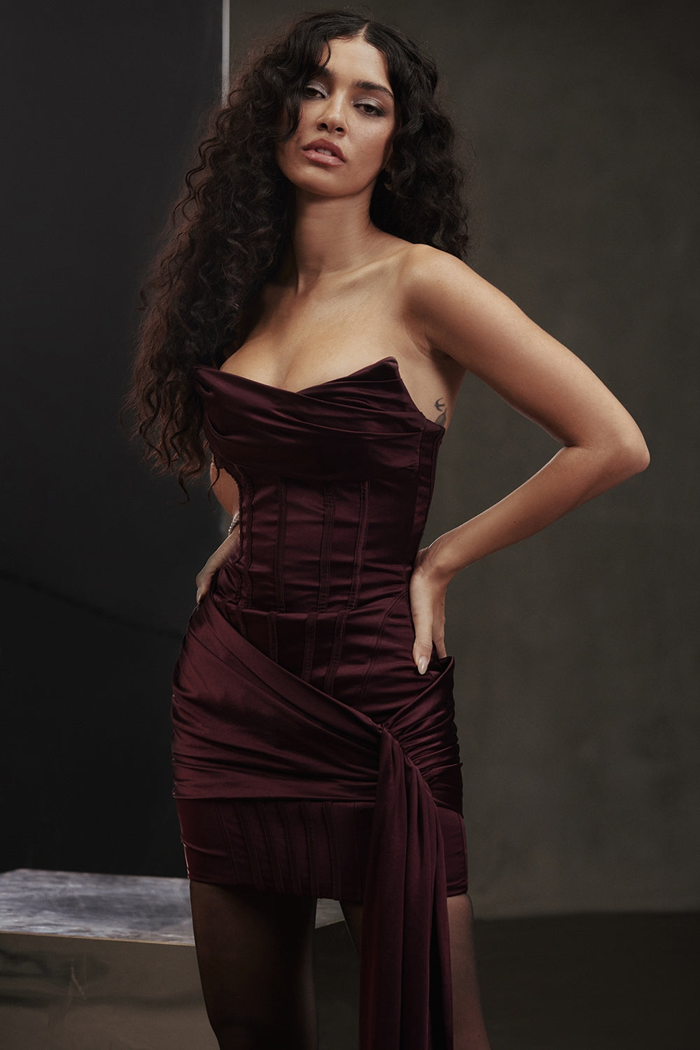 Ludmilla | La Robe en Satin – Corset Fait Main, Luxe & Glamour Valerios Fashion